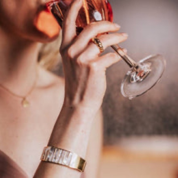 Chloe Bracelet 18K Gold Plated Pearl - Picture 2 of 2